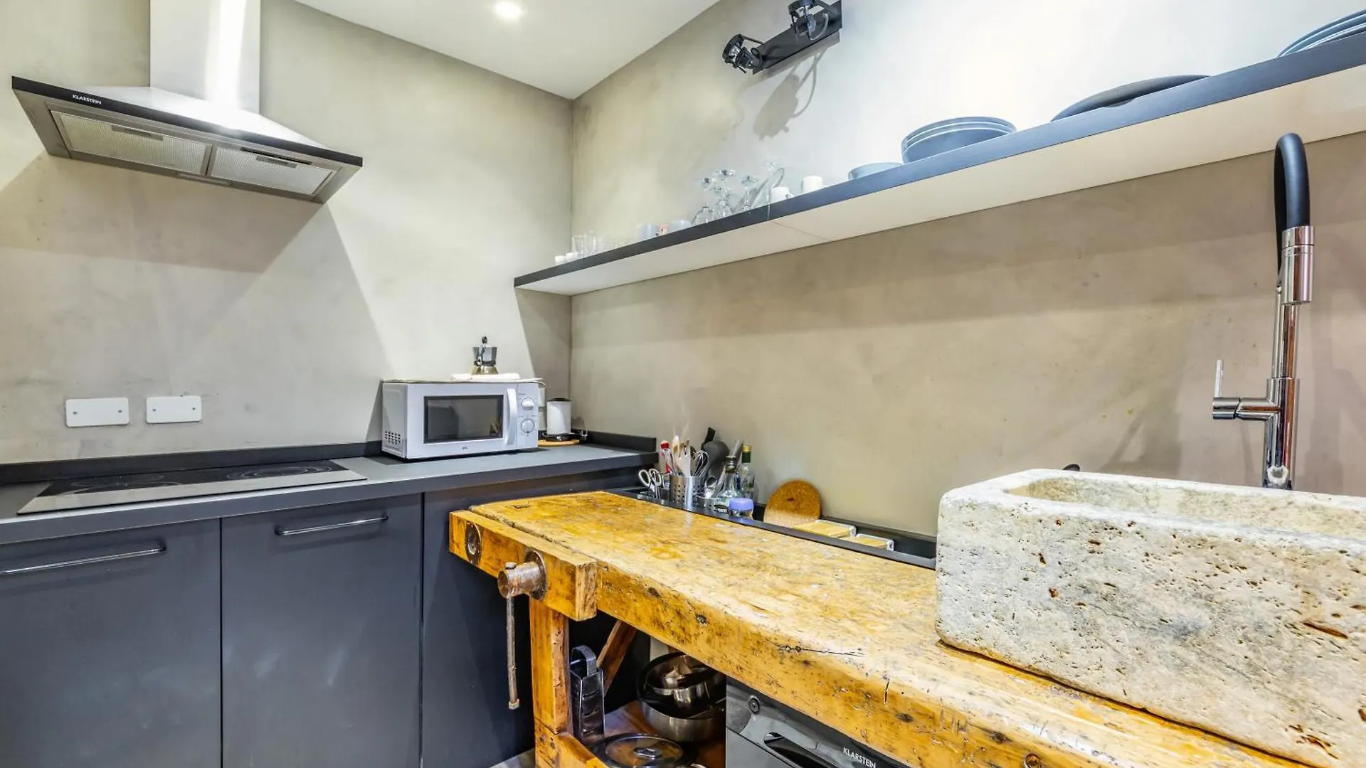Florence Oltrarno Duplex Apartment 0*,
